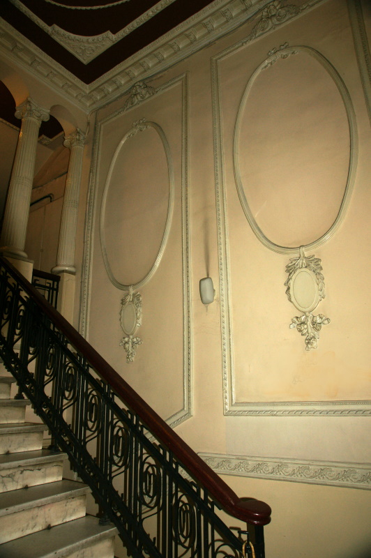 Πολυκατοικία Τσιμισκή 86 - Διακόσμηση